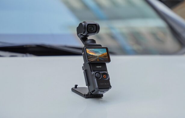Sunnylife Multi-functional Magnetic Base Holder for Pocket 3