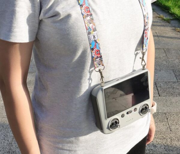 84641 Graffiti kaklo dirželis su varžtais, skirtas DJI RC 2 / RC Pro