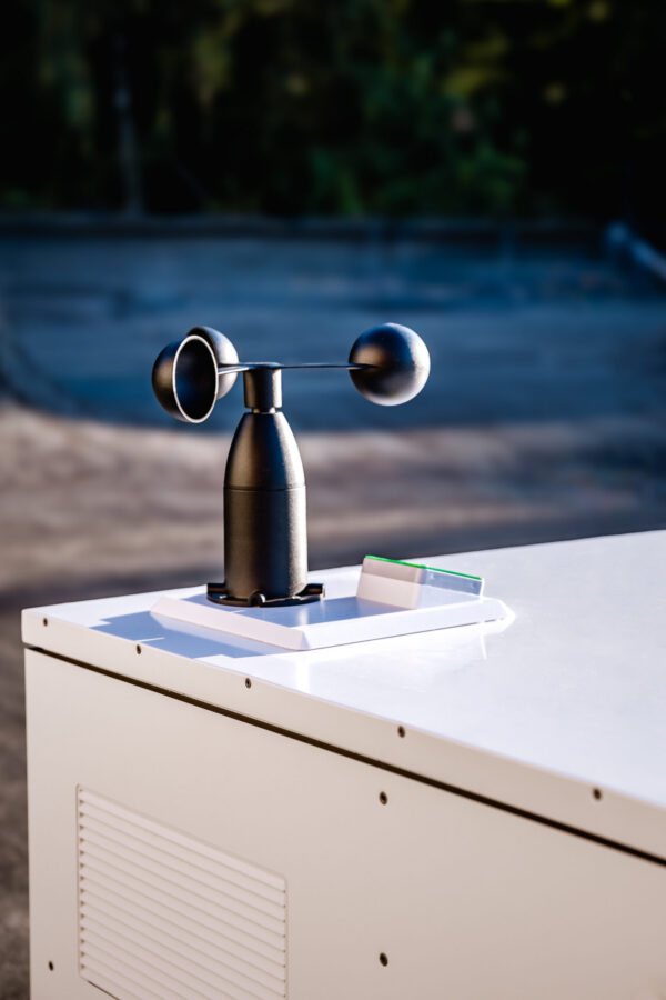 Prisijungimo stotelė DBOX M3