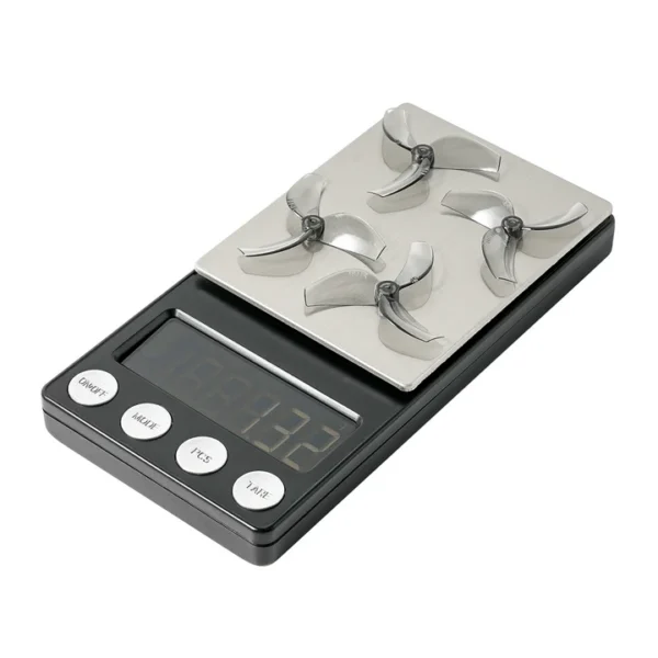 BetaFPV Gemfan 1611 3 menčių propeleriai (1,5 mm velenas, 4 vnt.) - skaidriai pilki