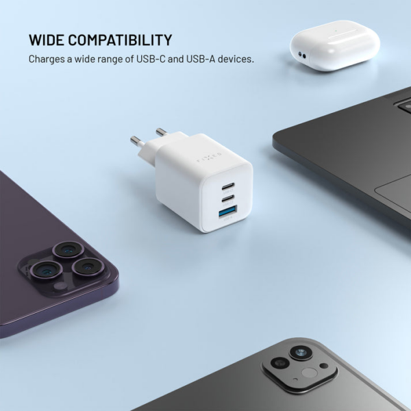FIXED Mini Charger - 2x USB-C, 1x USB-A, GaN, 65W, white
