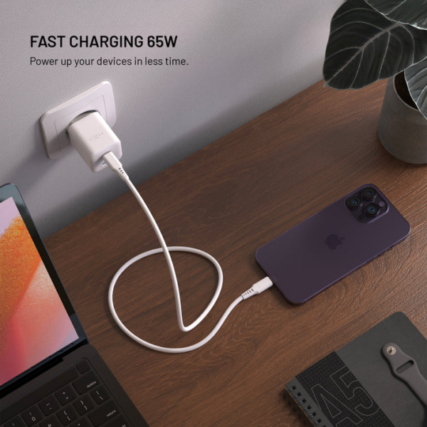 FIXED Mini Charger - 2x USB-C, 1x USB-A, GaN, 65W, white